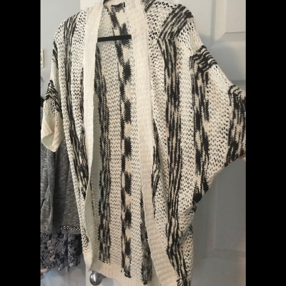 So so cute fall sweater!